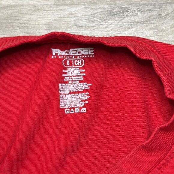 UNLV long sleeve Red, Black & White Tshirt. Size small. - Picture 2 of 3